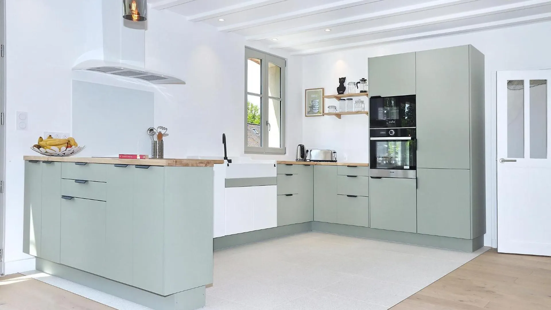 Amazing Home In Le Minihic-Sur-Rance With Wifi
