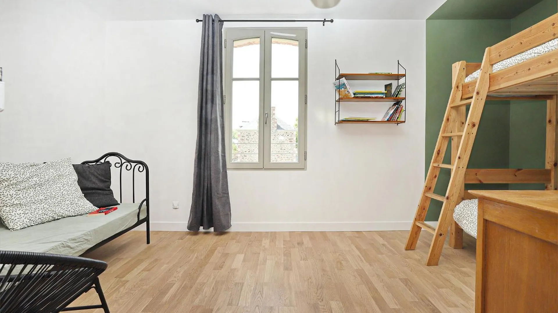 Amazing Home In Le Minihic-Sur-Rance With Wifi France