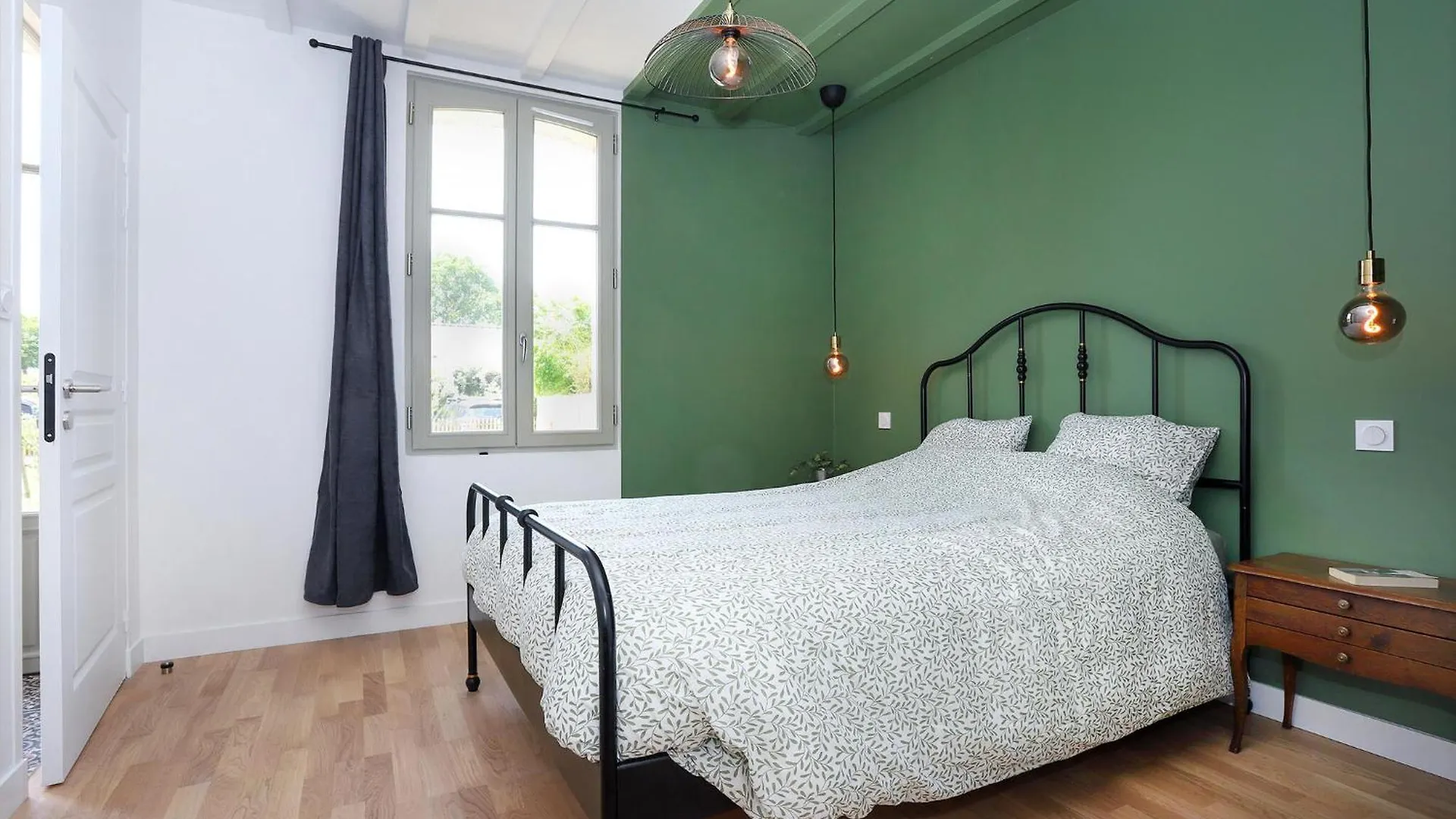 Amazing Home In Le Minihic-Sur-Rance With Wifi 0*,  France